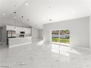 1242 NW 22nd Ave in Cape Coral, FL - Building Photo - Building Photo