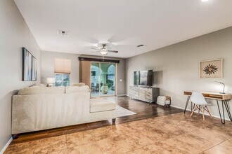 6770 S Tucana Ln in Gilbert, AZ - Building Photo - Building Photo