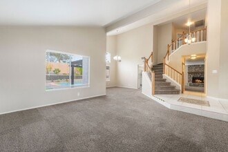 9924 Barrier Reef Dr in Las Vegas, NV - Foto de edificio - Building Photo