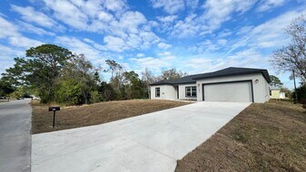 1651 Welland St SE in Palm Bay, FL - Building Photo