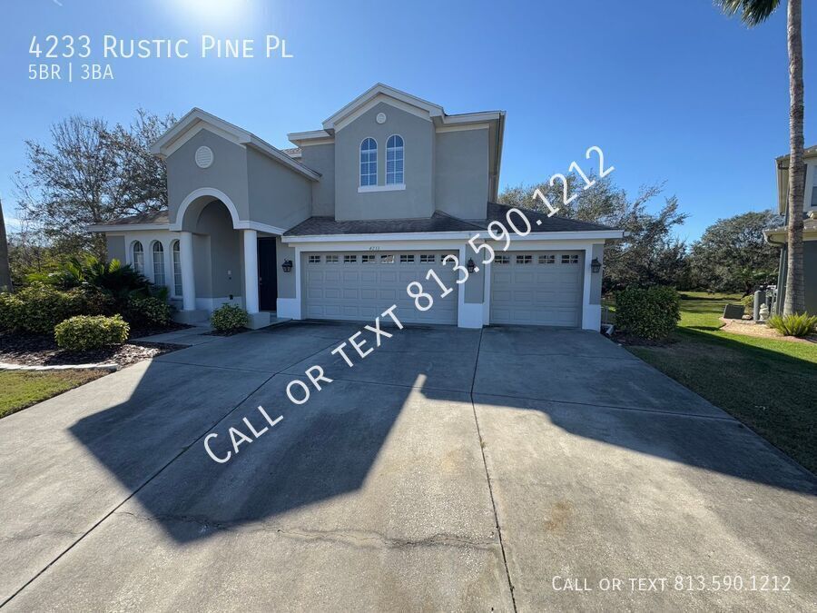 4233 Rustic Pine Pl in Wesley Chapel, FL - Building Photo