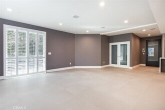 2225 Mira Vista Ave in Montrose, CA - Building Photo - Building Photo