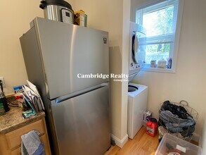 20 Radcliffe Rd, Unit 1 in Somerville, MA - Building Photo - Building Photo