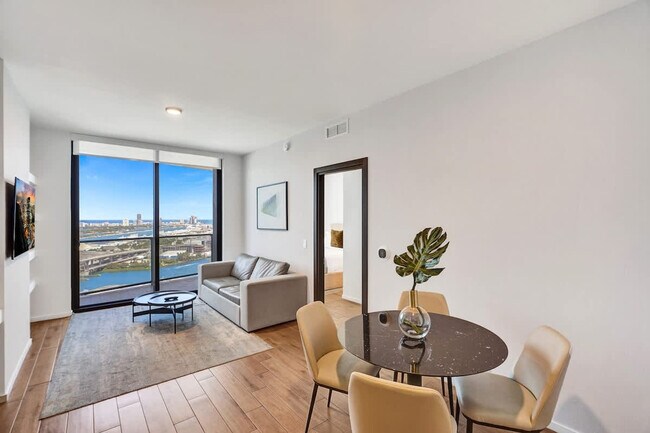 398 NE 5th St, Unit SI ID1504027P in Miami, FL - Foto de edificio - Building Photo