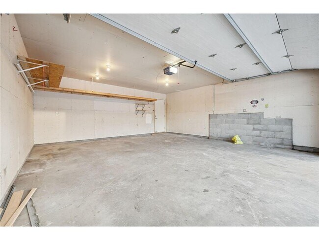 3824 Tower Pond Dr in Anoka, MN - Foto de edificio - Building Photo