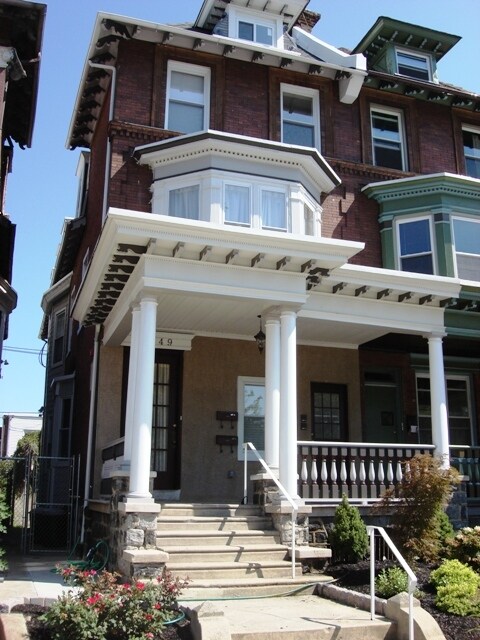 4949 Catharine St, Unit 3 photo'