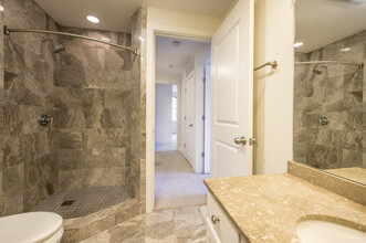 160 2nd St, Unit L-01 in Cambridge, MA - Building Photo - Building Photo