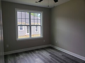 218 Forest Dr in Travelers Rest, SC - Foto de edificio - Building Photo