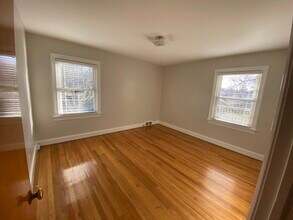 236 Burkewood Dr in Winston-Salem, NC - Building Photo - Building Photo