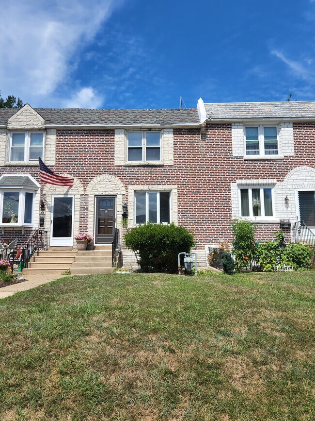 32 Briarcliffe Rd Rentals in Glenolden, PA
