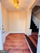 47 S Merion Ave, Unit 2 in Bryn Mawr, PA - Foto de edificio - Building Photo