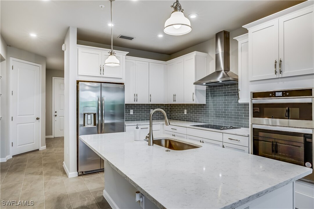 4671 Arboretum Cir in Naples, FL - Building Photo