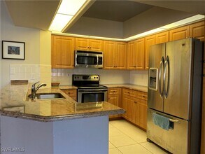 13260 Sherburne Cir in Bonita Springs, FL - Building Photo - Building Photo
