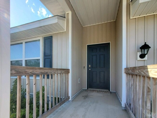 5810 Paddock Way in Pensacola, FL - Building Photo - Building Photo
