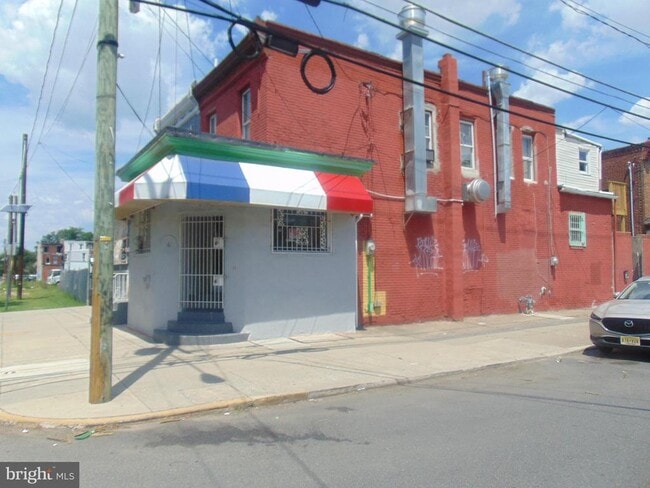 property at 661 Grant St