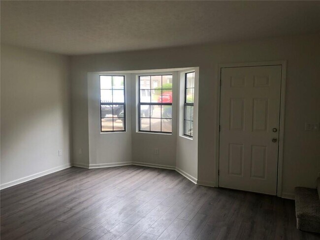 1448 Springleaf Cir SE in Smyrna, GA - Foto de edificio - Building Photo