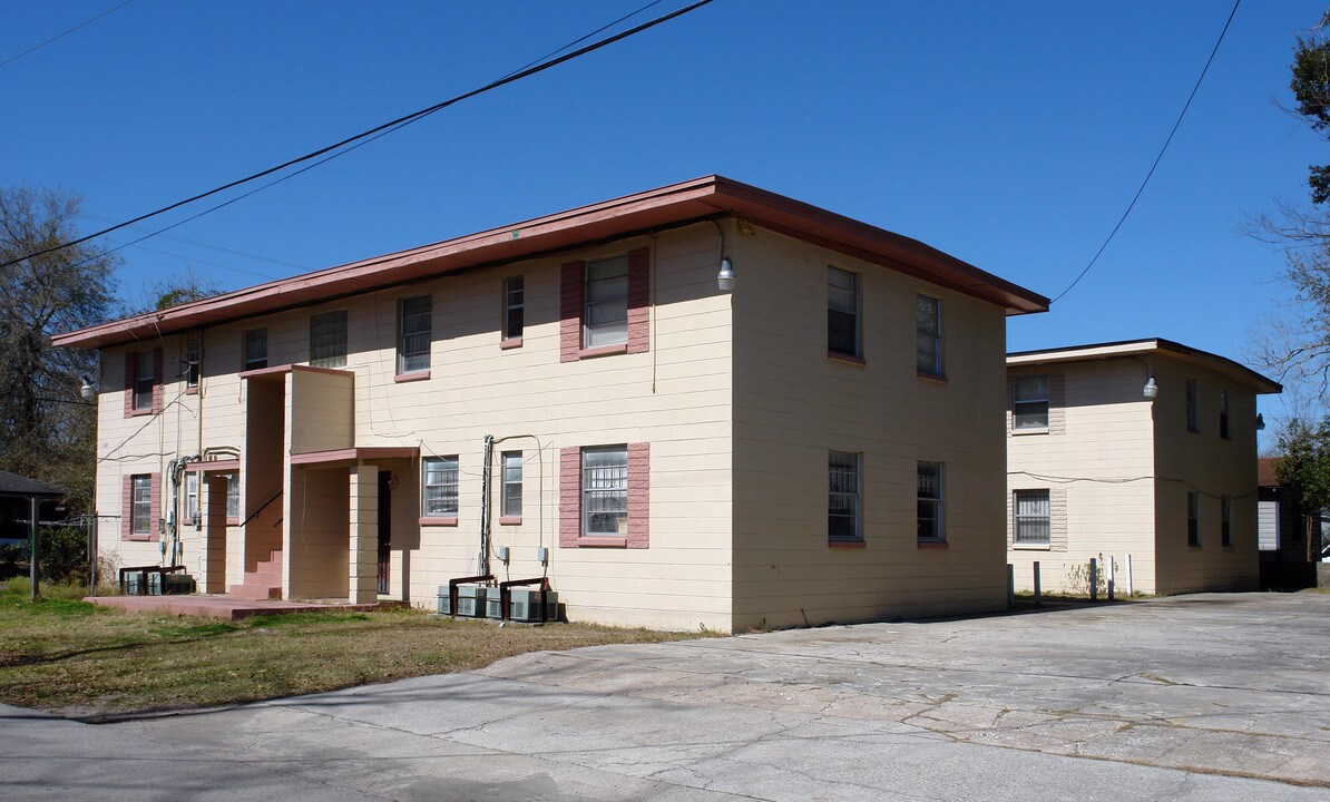 1103 Daniel St in Jacksonville, FL - Foto de edificio