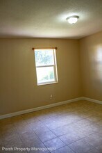 7240 Hilburn Rd in Pensacola, FL - Building Photo - Building Photo