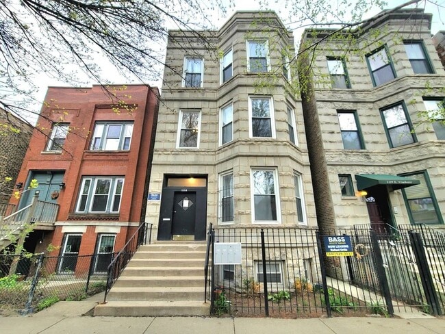 1121 N Winchester Ave, Unit A00K