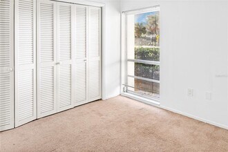 7304 W Country Club Dr N in Sarasota, FL - Building Photo - Building Photo
