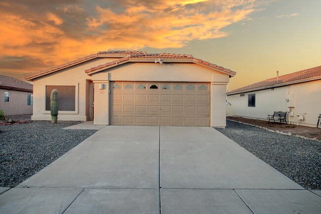 6590 Tuzigoot Way in Tucson, AZ - Building Photo - Building Photo