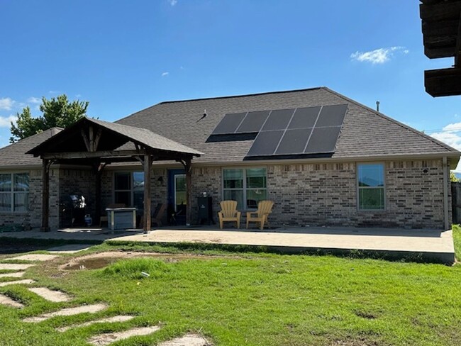 property at 1900 Viney Grove Rd