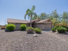 1143 N Sailors Way in Gilbert, AZ - Building Photo - Building Photo