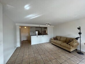 620 Peachtree St NE, Unit 407 in Atlanta, GA - Building Photo - Building Photo