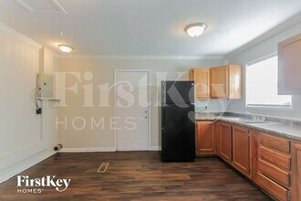 4014 Red Bird Dr in Indianapolis, IN - Foto de edificio - Building Photo