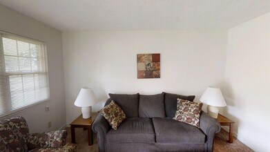 369 Crabapple Cir in Fayetteville, NC - Building Photo - Building Photo