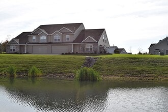 10038 Oak Trail Rd in Fort Wayne, IN - Building Photo - Building Photo