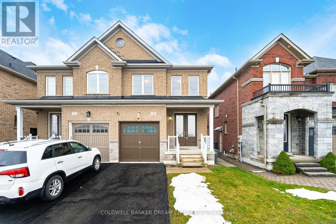 49 Campwood Cres in Brampton, ON - Building Photo