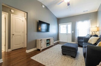1040 Charlie Daniels Pkwy, Unit #101 in Mount Juliet, TN - Building Photo - Building Photo