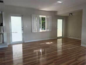 9920 Collins Ave in Bal Harbour, FL - Building Photo - Building Photo
