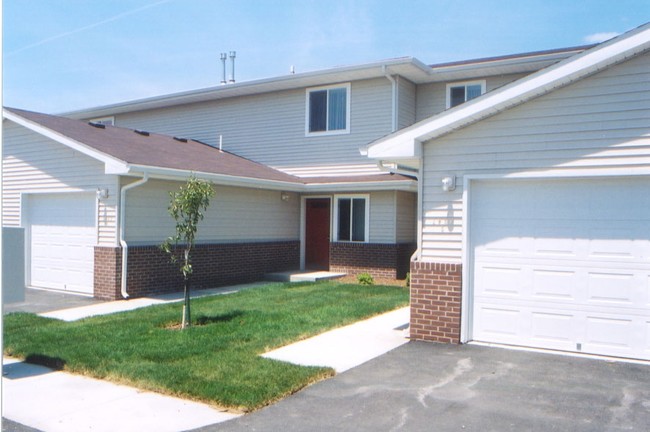 Thornbury Way Apartments in Council Bluffs, IA - Building Photo - Building Photo