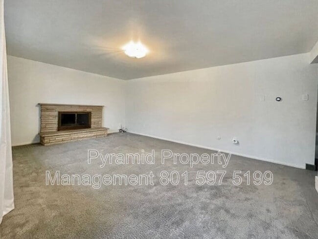 874 E Angelina Ave in Salt Lake City, UT - Building Photo - Building Photo