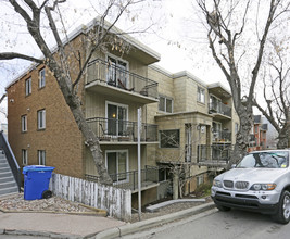 920 Royal Ave SW in Calgary, AB - Building Photo - Primary Photo