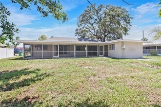 4325 SE 16th Pl in Cape Coral, FL - Building Photo - Building Photo
