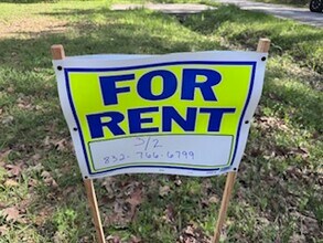 891 Windwood Dr in Livingston, TX - Building Photo - Building Photo