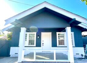 211 E Alberta St in Anaheim, CA - Building Photo