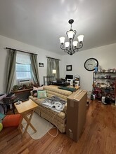2425 N Clybourn Ave in Chicago, IL - Building Photo - Building Photo