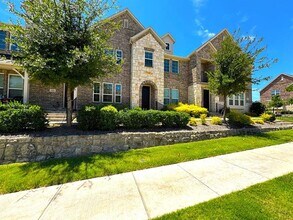 925 Utica Dr in McKinney, TX - Building Photo - Building Photo