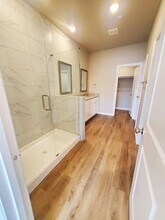 1001 W Golden Ln, Unit TC3-110 in Burleson, TX - Building Photo - Building Photo