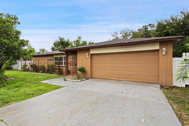 property at 418 Declaration Dr