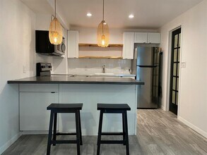 5802 Circulo Dr in Lago Vista, TX - Building Photo - Building Photo