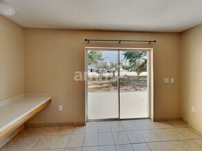 1019 Brenton Leaf Dr in Ruskin, FL - Foto de edificio - Building Photo