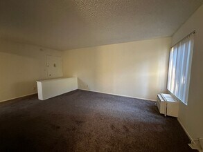 5022 Riverton Ave in Los Angeles, CA - Building Photo - Building Photo