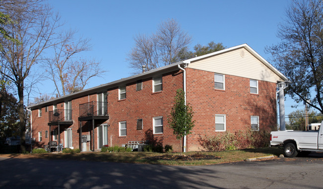 Lawrence Glen in Indianapolis, IN - Foto de edificio - Building Photo