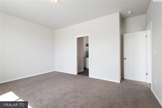 5505 Remington Dr in Pasco, WA - Foto de edificio - Building Photo