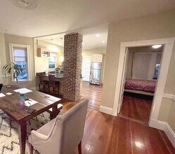 218 Harvard St, Unit 2 in Cambridge, MA - Building Photo - Building Photo